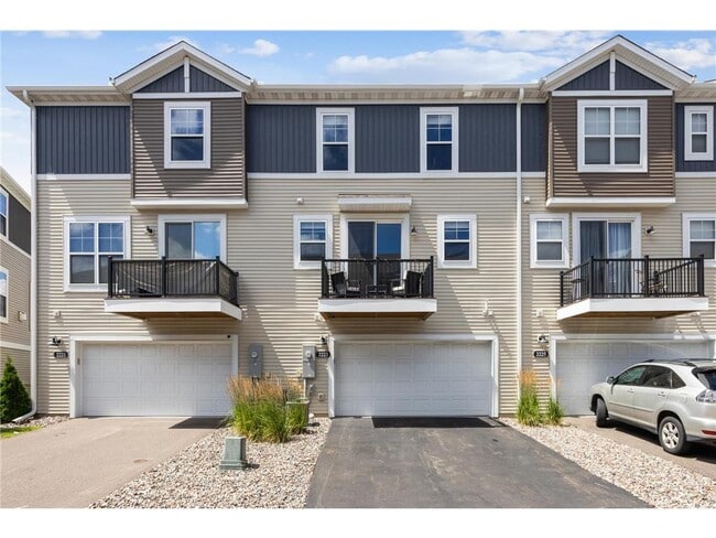 Foto del edificio - 2223 Gateway Curv