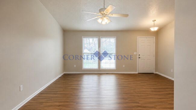 Building Photo - 907 Aspen Grove St