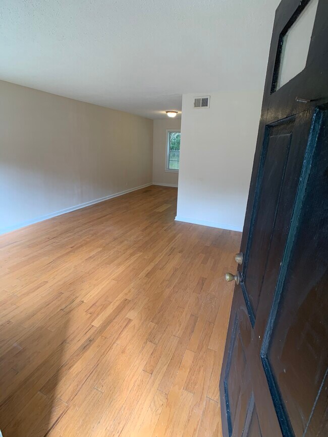 Foto del edificio - 1651 Valley Ave