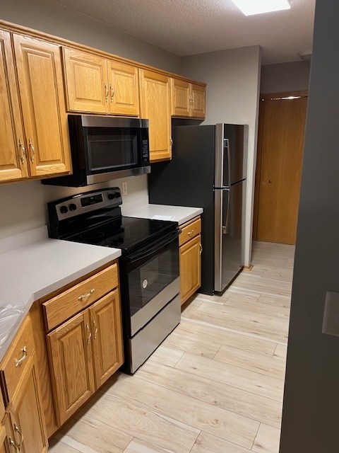 Kitchen - 11027 Douglas Ln N