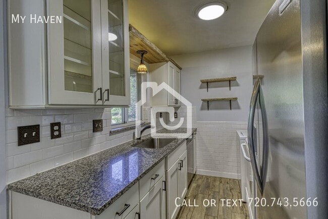 Photo - 2776 S Dahlia St House