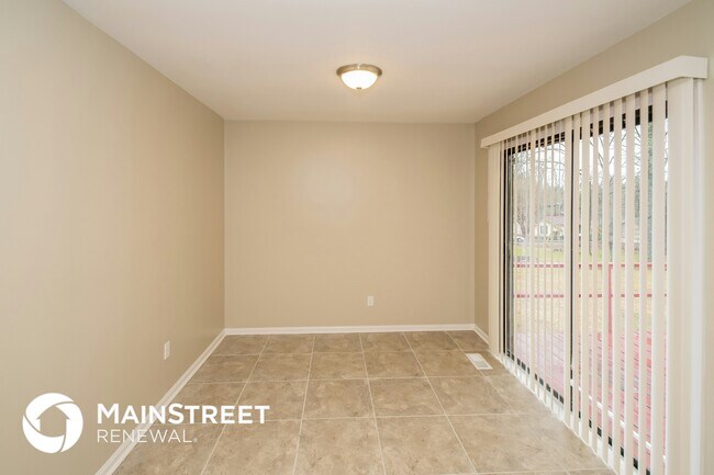 Building Photo - 102 Moonglow Dr