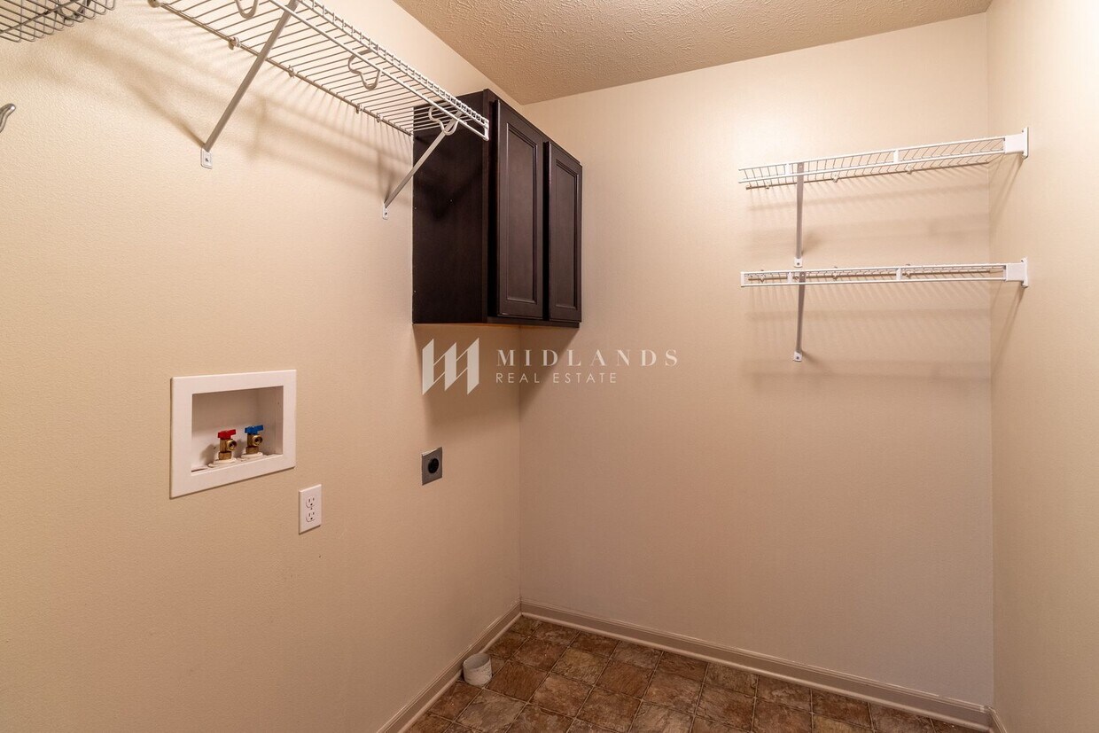 Foto principal - Williamsburg 2-Story Home