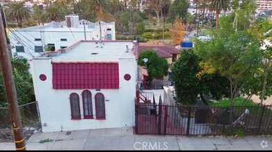 Building Photo - 1011 Laguna Ave