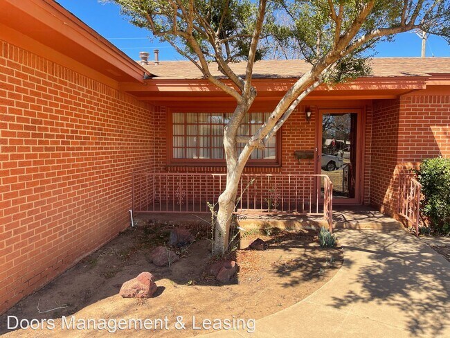 Building Photo - 3 br, 2 bath House - 2302 52nd Street