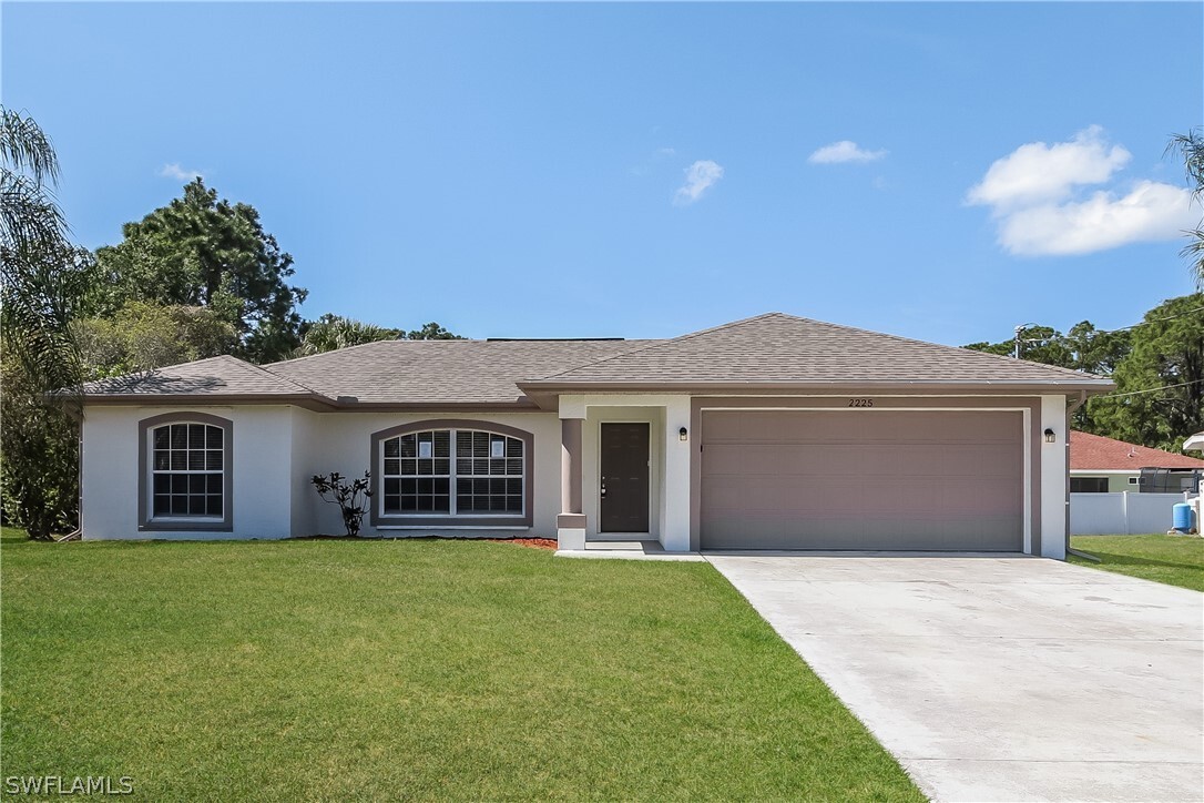 Foto principal - 2225 Mistleto Ln