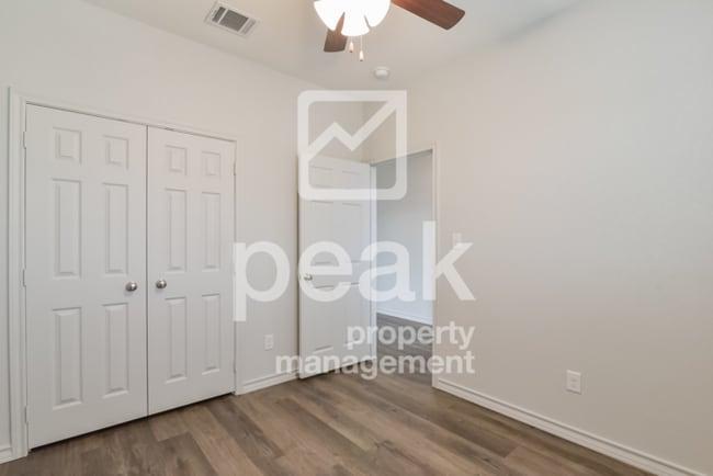 Foto del edificio - $1499! 2Bed/1.5bath Duplex Available for R...