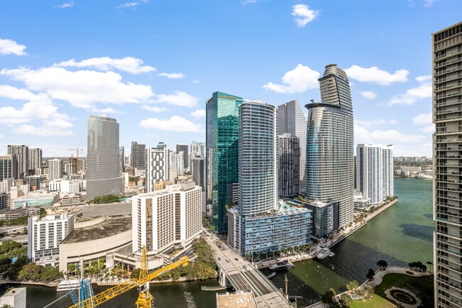 Photo - 500 Brickell Ave Apartment