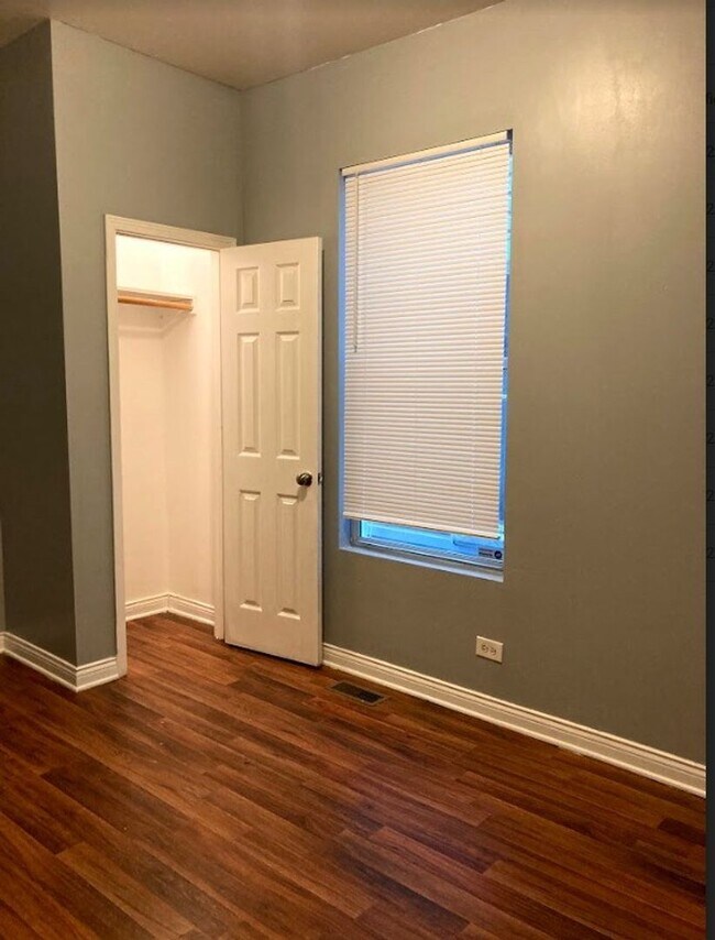 Foto del edificio - 9220 S Manistee Ave