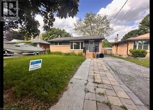 Building Photo - 64 Maywood Rd