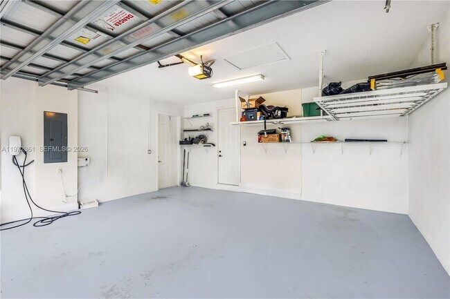 Foto del edificio - 3700 NW 84th Way