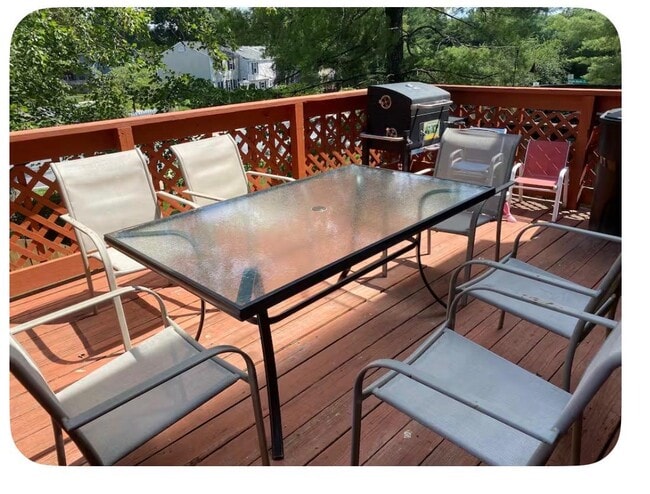 Building Photo - 18203 Smoke House Ct