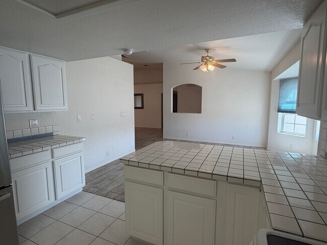 Building Photo - 1697 Cardinal Dr