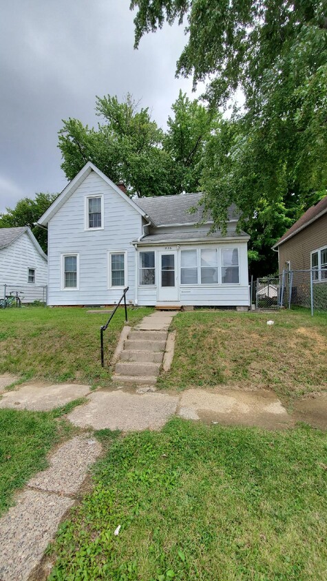 Primary Photo - 1926 10th St