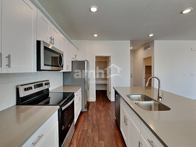 Foto del edificio - 8995 N 171st Drive