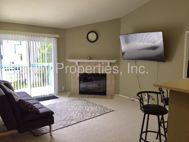 Building Photo - 1410 Bel Air Dr