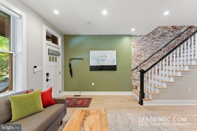 Foto del edificio - 121 15th St SE