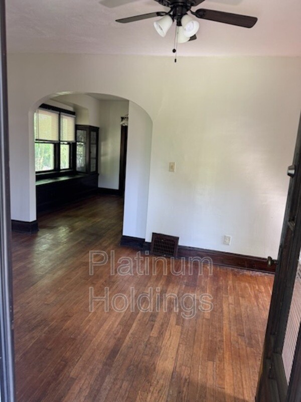 Foto del edificio - 11915 Andover Blvd