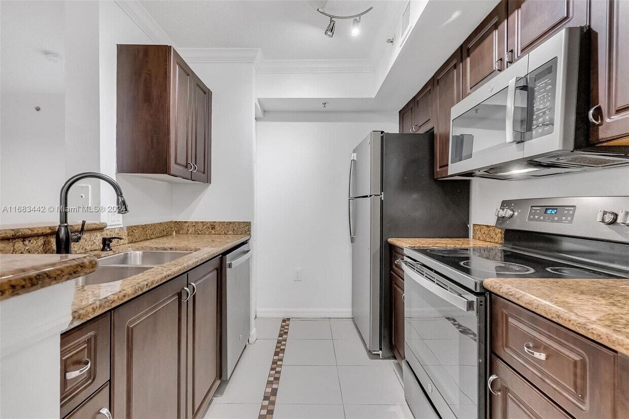 2427 Centergate Dr Unit 108, Miramar, FL 33025 - Condo for Rent in ...