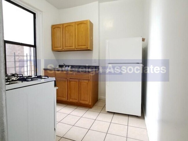 Building Photo - 138 Haven Avenue