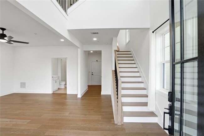 Building Photo - 2042 Juliette Ave