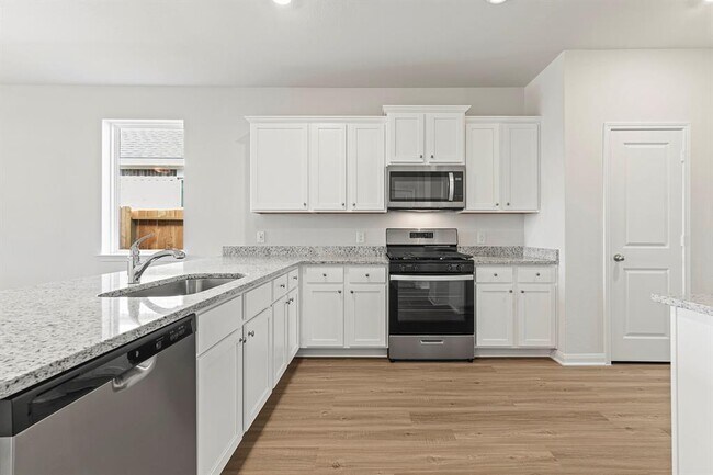 Foto del edificio - 1027 Rosewood Trl