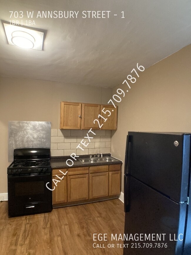 Building Photo - LARGE 1 BED STUDIO APT FOR RENT + BASEMENT...