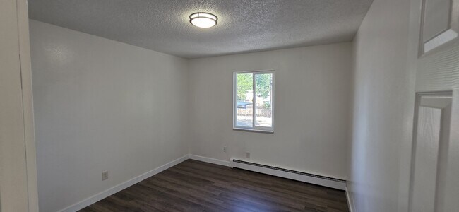 Foto del edificio - 1025 Cedar Way