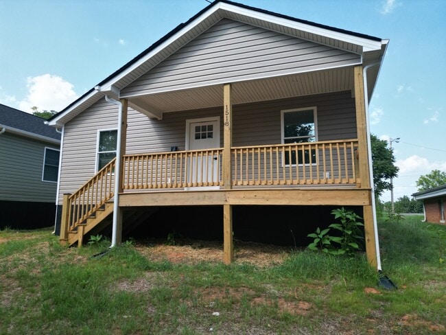 Building Photo - 1518 Fillmore St