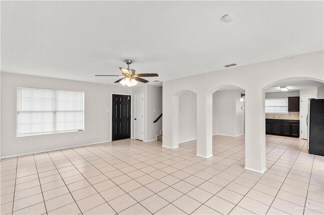 Foto del edificio - 4416 Thunderbird Ave W