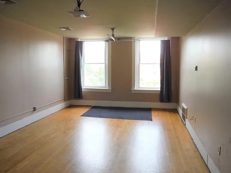Foto principal - 132 Glen St