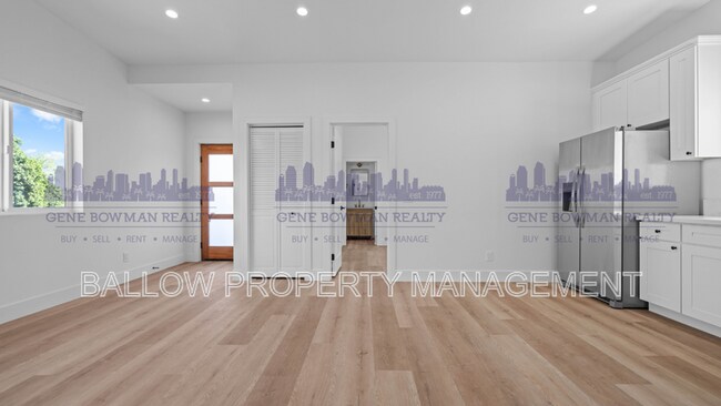 Foto del edificio - 2411 Fleetwood St
