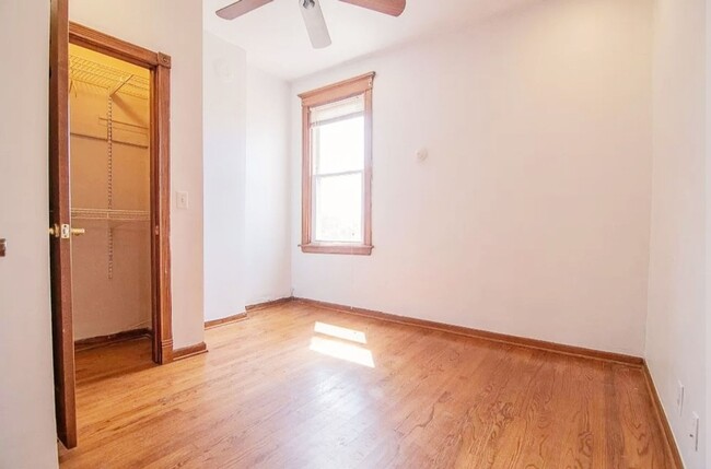 Foto del edificio - 4Br Home Near West Warren Blvd in Chicago