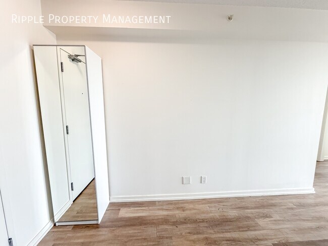 Building Photo - Modern 1 Beds, 1 Baths Apartment/Condo | A...