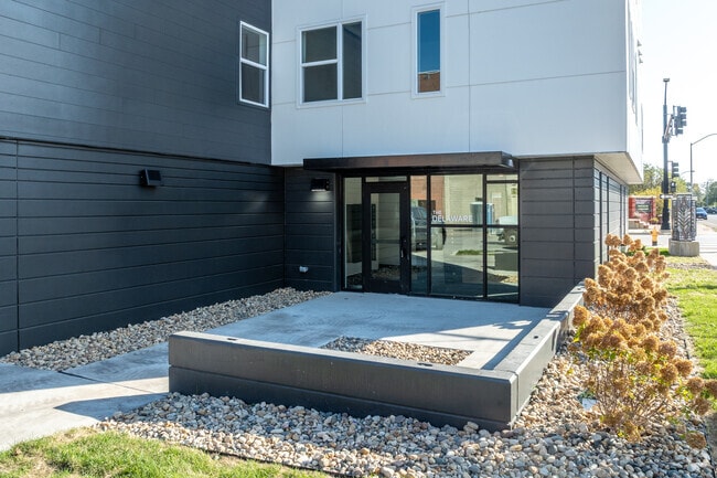 Building Photo - The Delaware - Luxury Apartment's in Mason City!
