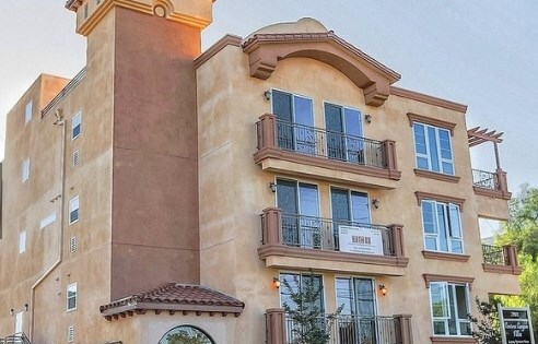 Building Photo - 7901 Ventura Canyon Ave