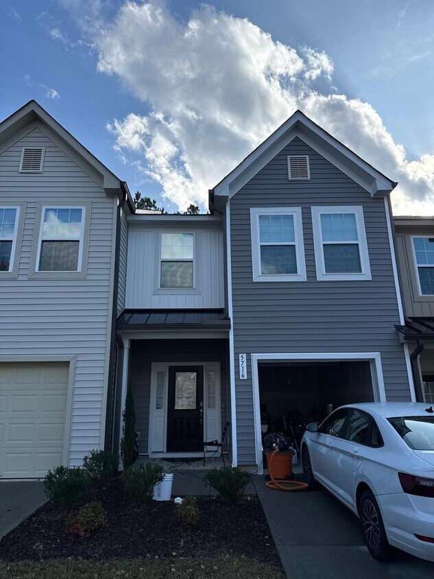 Foto principal - 5716 Princess Curry Way