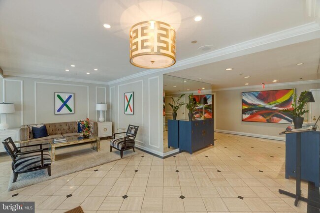 Foto del edificio - 1401 N OAK St