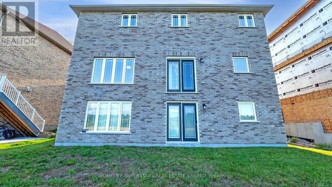 Building Photo - 341 Rivertrail Ave
