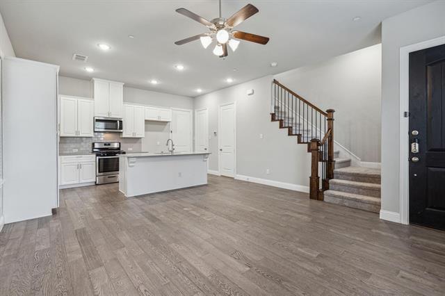 Building Photo - 1553 Wittington Pl