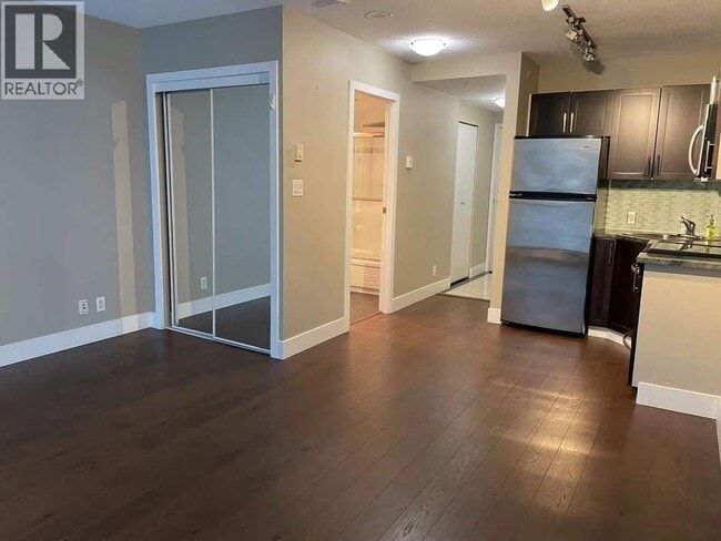 Photo du bâtiment - 1367 Alberni St