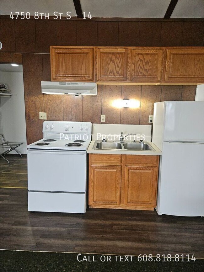 Foto del edificio - 4750 8th St S