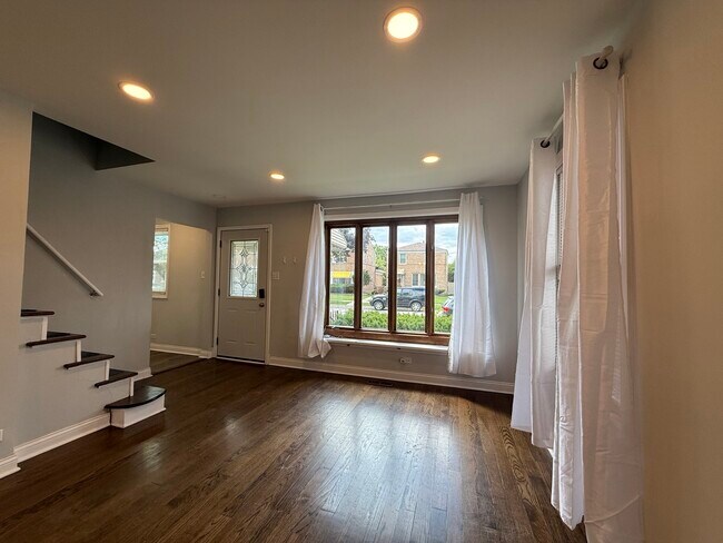 Foto del edificio - 805 Norfolk Ave