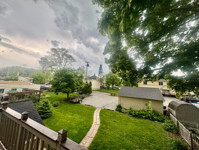 Foto del edificio - 622 Milwaukee St