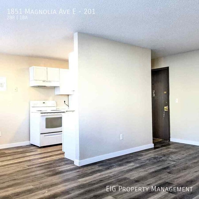 Building Photo - Available 6/7/2024