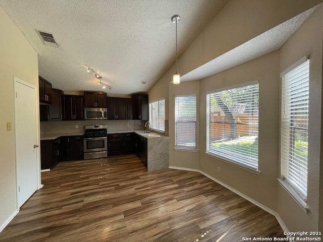 Building Photo - 13923 Cedar Canyon
