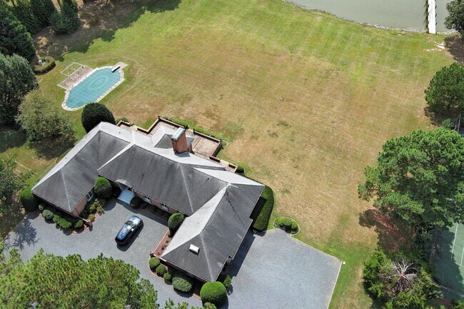 Foto del edificio - 9338 Bantry Rd