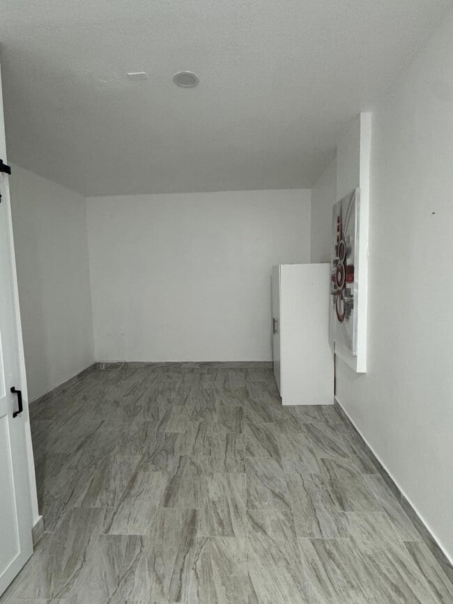 Building Photo - 28447 SW 130th Ave