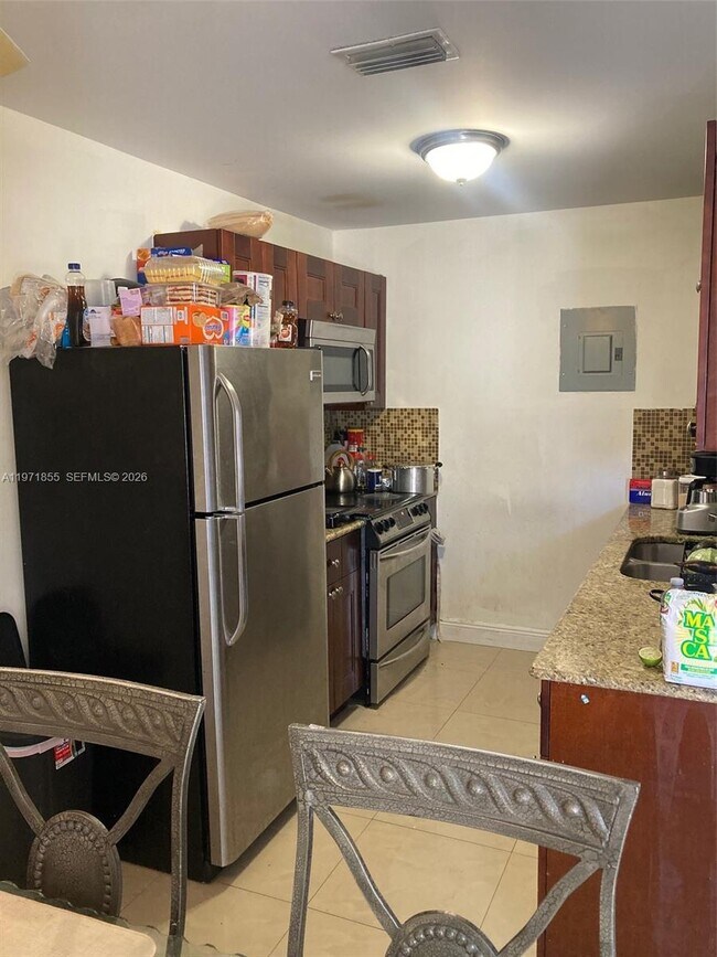 Foto del edificio - 4729 NW 4th Ave