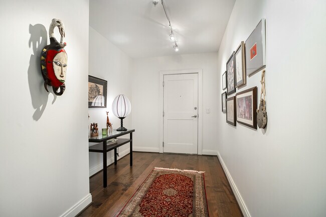 Foto del edificio - 905 Juniper St NE